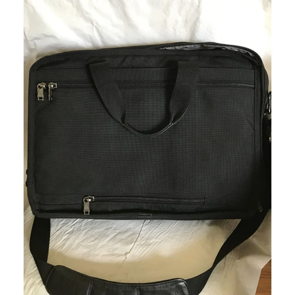 TUMI Alpha 2 Black Expandable Organizer Laptop Briefcase VGUC